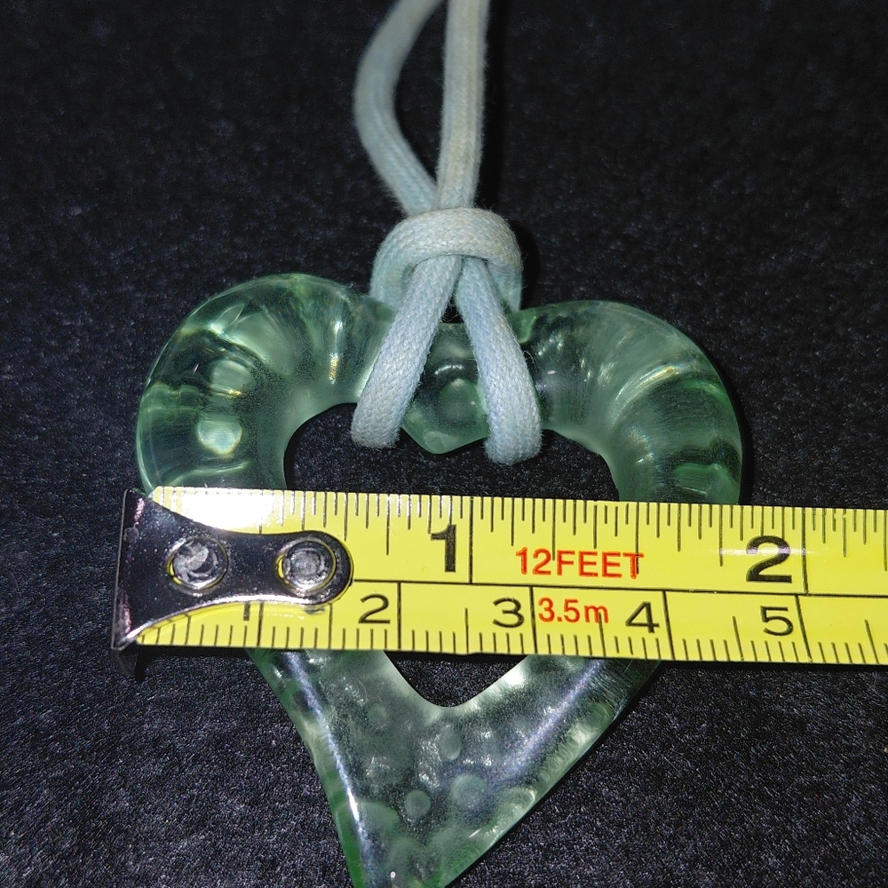 Baccarat Open Heart Necklace Pendant Pale Green Crystal Glass Matte GUC - Picture 5 of 11